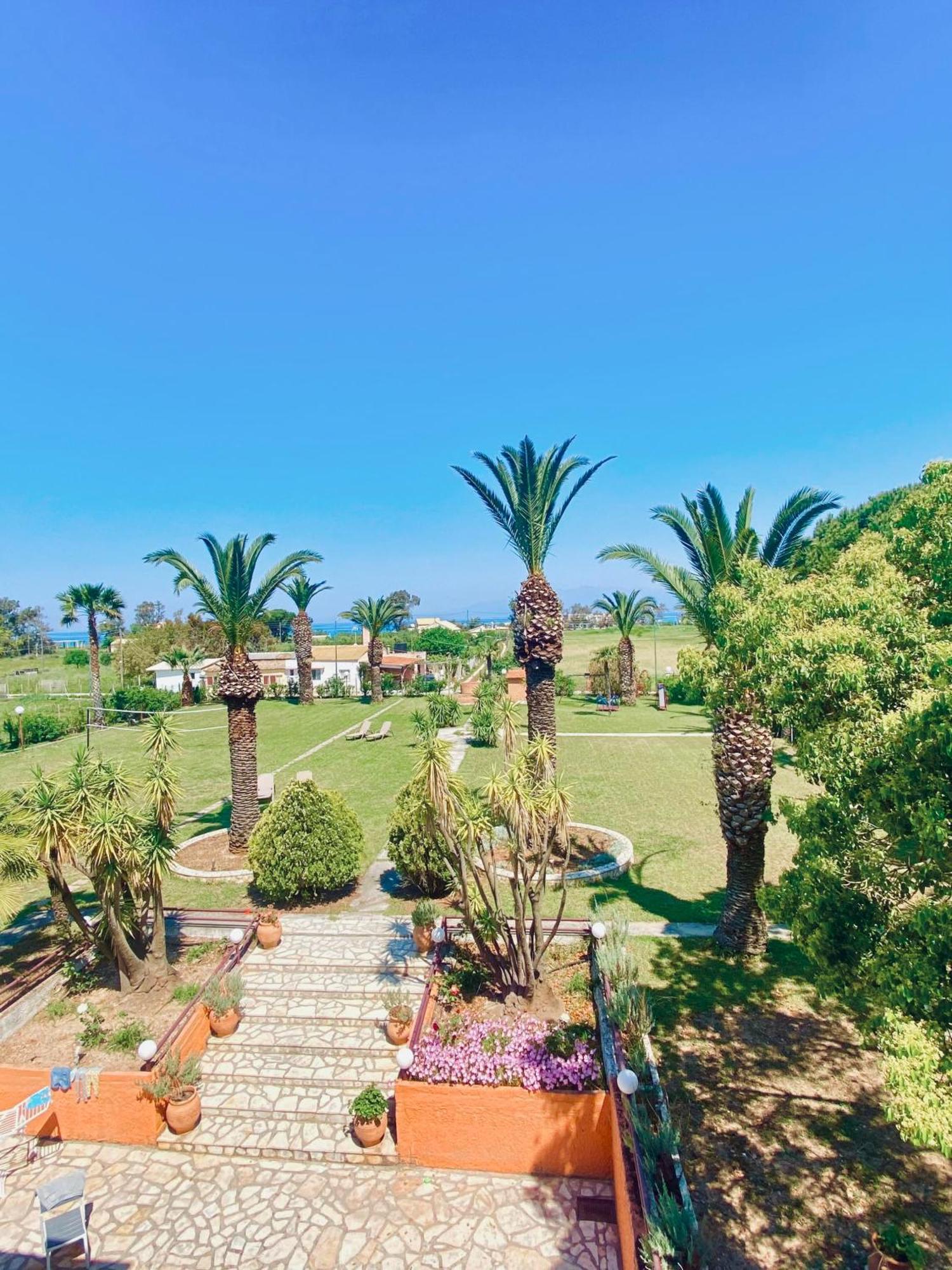 Villa Pami Almiros Beach Exteriör bild